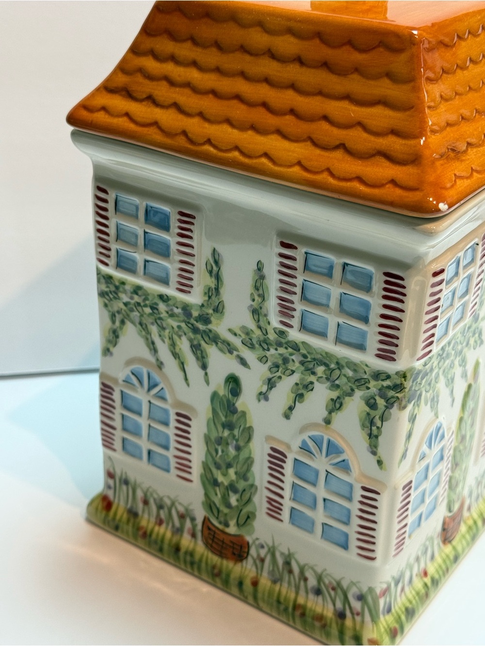Dario Farrucci Designs House Shaped Handpainted Cookie Jar - Picture 6 of 12